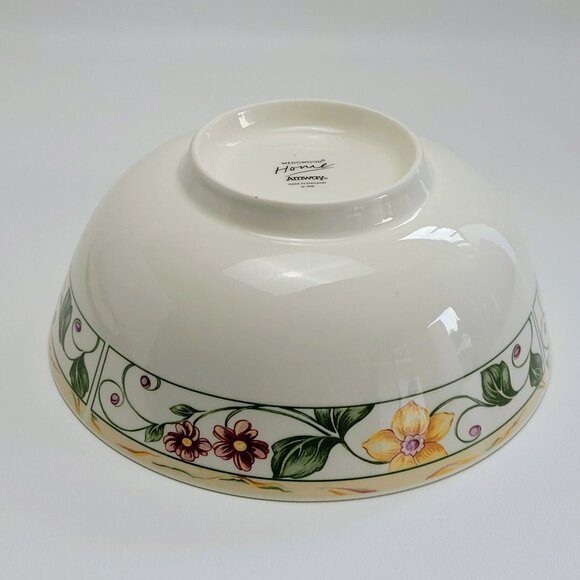 Wedgwood Amway Pears & Berries 10" Round Serving Bowl Beige Fruit & Floral - Picture 8 of 11